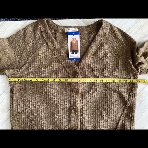 NWT Two by Vince Camuto Army GreenButton Up Cardigan Size Large - Picture 10 of 12
